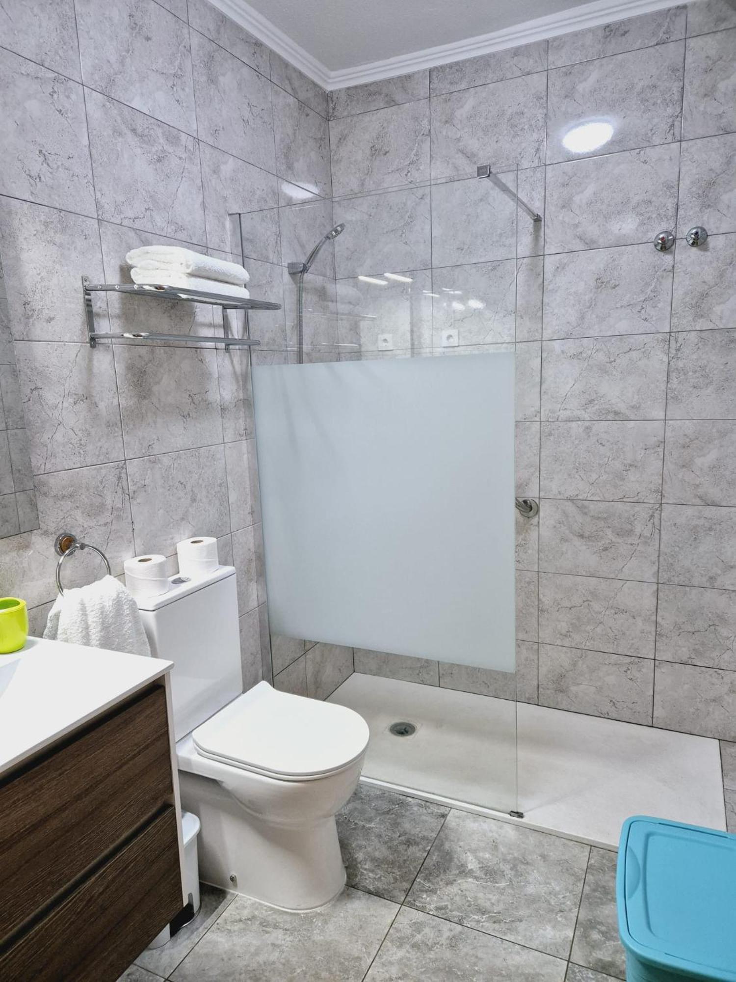 La Casa De Veronica - Serene With Shared Pool, Steps From The Apartment